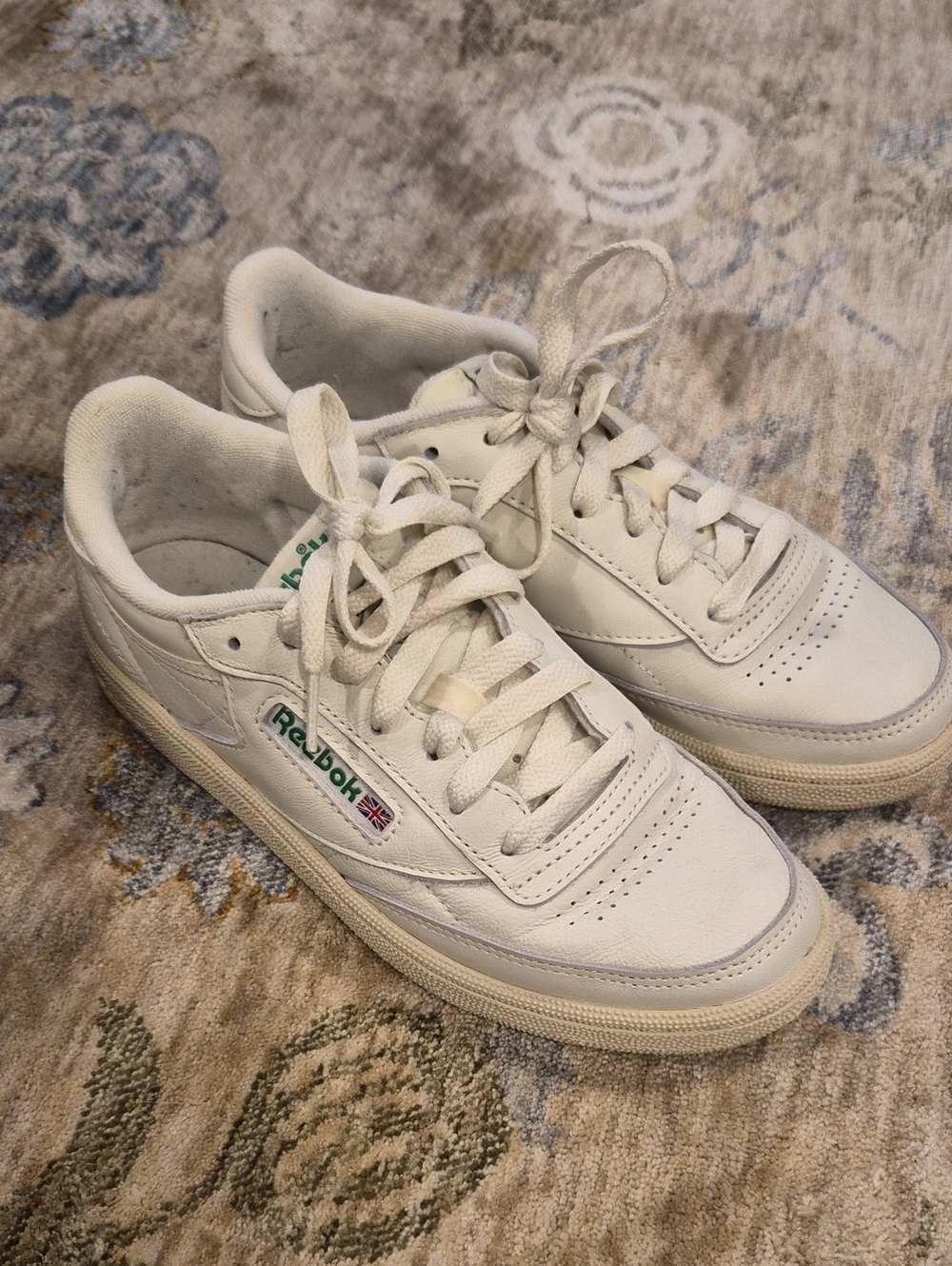 Reebok Womens White Low-Top Sneakers with Green Logo Accent